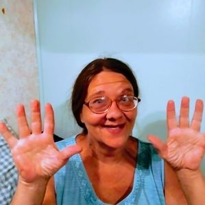 Meet your Posher, Cindi